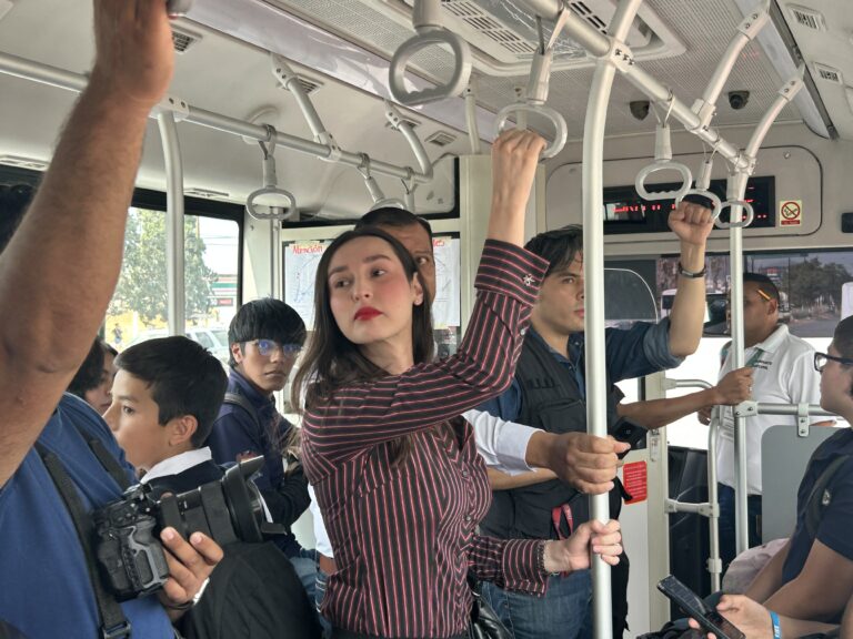 Transporte gratuito en Ramos Arizpe representa bienestar social y ahorro para las familias: regidora de Morena