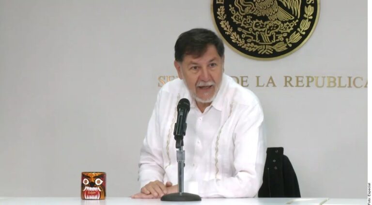 Tras pedir licencia en el Senado, va Noroña a Palestina con vuelo ‘regalado’