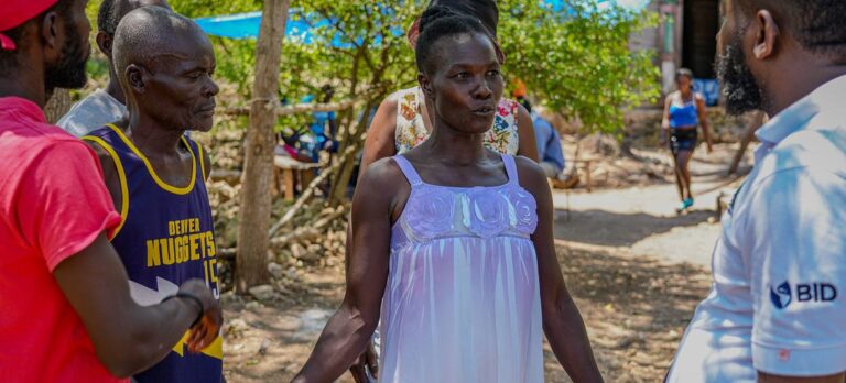 Una madre haitiana impulsa un movimiento comunitario para luchar contra el cólera