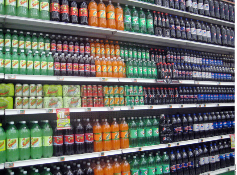 Vigilará Cofepris reducción de azúcar en refrescos.- Sheinbaum  
