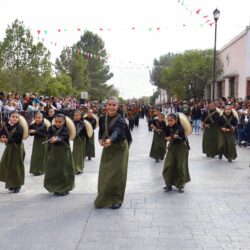 Arteaga conmemora el 115 Aniversario de la Revolución con desfile y guardia de honor10