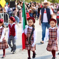 Arteaga conmemora el 115 Aniversario de la Revolución con desfile y guardia de honor12