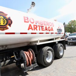 Arteaga conmemora el 115 Aniversario de la Revolución con desfile y guardia de honor13