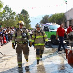 Arteaga conmemora el 115 Aniversario de la Revolución con desfile y guardia de honor15