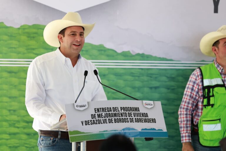Cierra Javier Díaz 2025 con inversión de 100 MDP al campo saltillense
