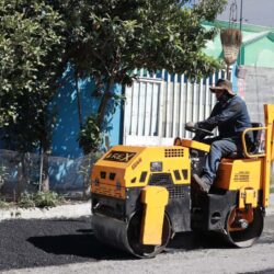 Continúa Gobierno de Saltillo trabajos de bacheo al interior de las colonias2