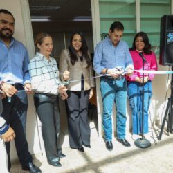 Entrega Rector de la UAdeC Equipos y Mobiliario a FEM y PVC1