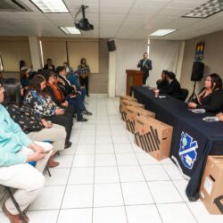 Entrega rector de la UAdeC Mobiliario a la Facultad de Trabajo Social Unidad Sureste3