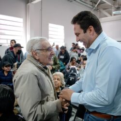Entregan Javier y Luly aparatos auditivos “Te Escucho con Amor”4