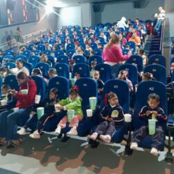 Fundación Cinépolis y Rotarios de Ramos Arizpe benefician a 300 niños con experiencia cinematográfica