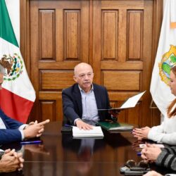 Gobierno de Coahuila y municipios de Arteaga y Ramos Arizpe firman convenios de colaboración para el mantenimiento y mejora de libramientos1