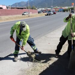 Intensifica Saltillo acciones de limpieza en plazas públicas de la ciudad1