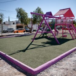 Javier y Luly entregan rehabilitación de plaza en fraccionamiento La Fragua2