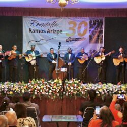 La Rondalla de Ramos Arizpe le canta al amor; festeja tres décadas de música y sentimiento1