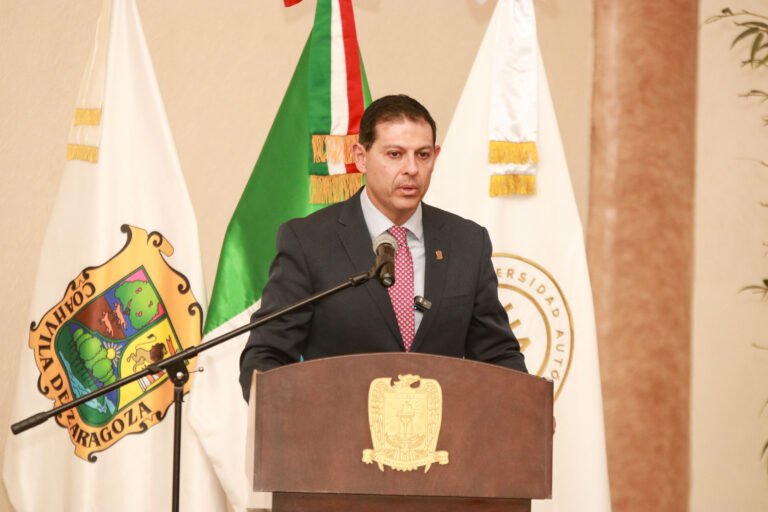 Lamenta rector oídos sordos a necesidades de las universidades