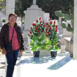 Llenan saltillenses los panteones de vida, honran a sus seres queridos en Día de Muertos 4