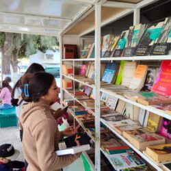 Llevan la biblioteca móvil a colonias y ejidos del municipio  