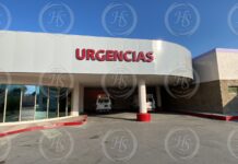 Menor resulta gravemente herido tras arrojarse de un puente peatonal en Saltillo