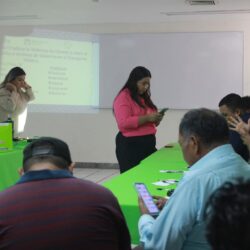 Optimizan trámites para operadores del transporte público