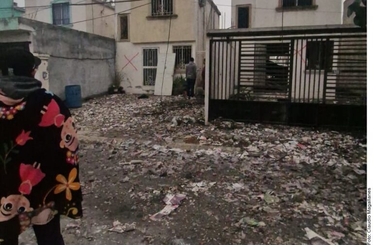 Pasan vecinos de Pesquería la noche en vela