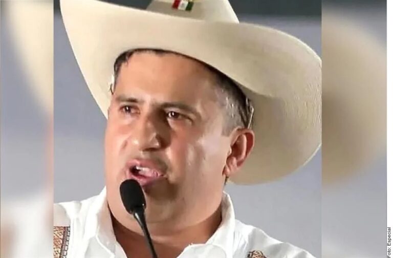 Reportan detención de escoltas de Carlos Manzo en Uruapan