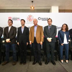 Román Alberto Cepeda González asiste a la reapertura del Consulado Honorario Español en Torreón