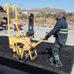 Siguen acciones de bacheo en vialidades de Saltillo1