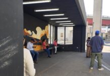 Vandalizan parabuses de El Sarape