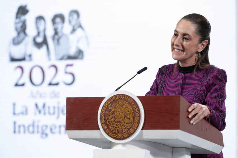 Admite Claudia Sheinbaum que huachicol es un riesgo para ventas de Pemex