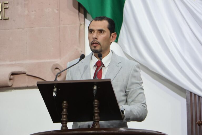 Aprueban iniciativa de Sergio Zenón para fortalecer capacitación en protección civil