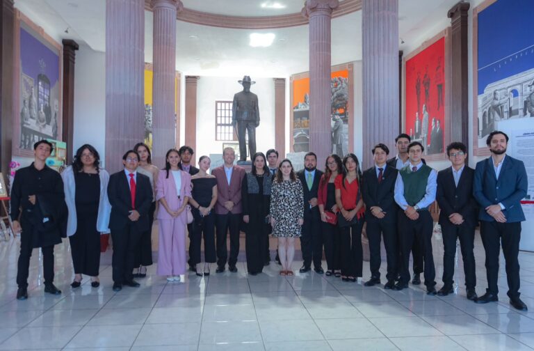 Cabildo Juvenil 2025 de Torreón participó en el Congreso del Estado de Coahuila