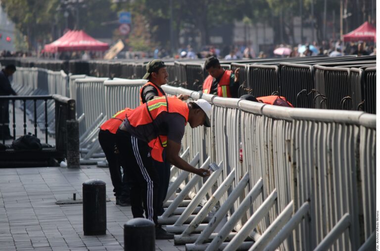 Cercan Palacio Nacional ante movilizaciones de la Generación Z y de la CNTE