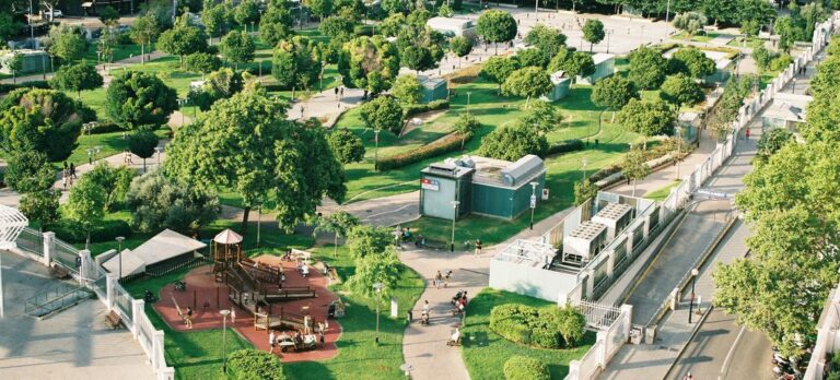 Contra calor extremo, la refrigeración sostenible reduce emisiones y ahorra billones