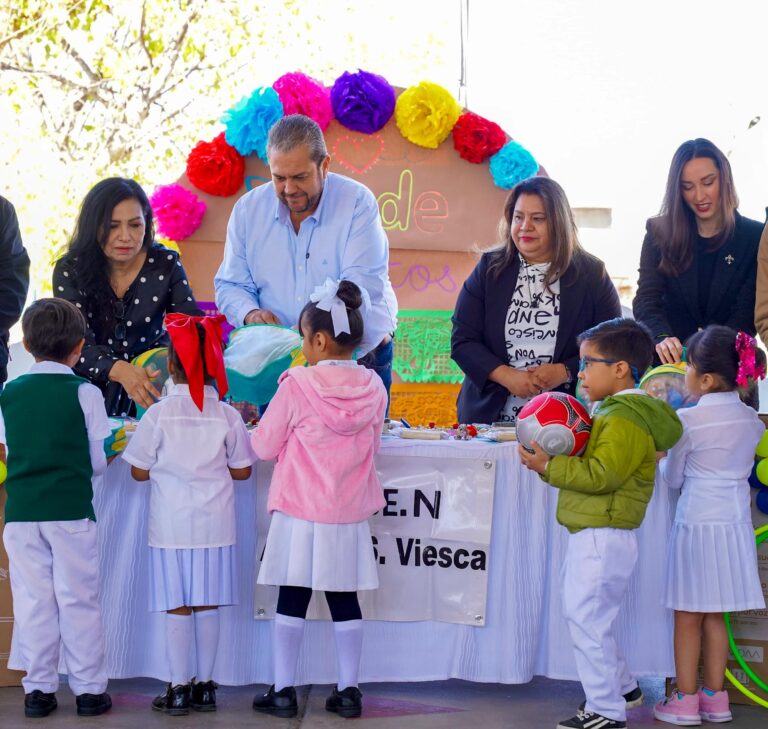 Lleva Tomás Gutiérrez más beneficios con programa “En Tu Escuela Tú Eliges”