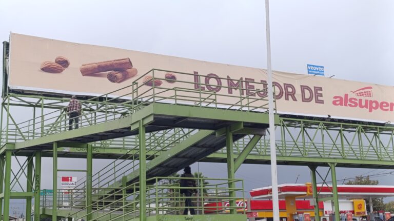 Rehabilitarán y colocarán nuevos puentes peatonales en Saltillo 