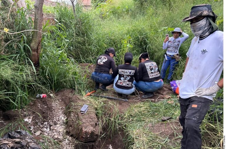 Suman 93 cuerpos en tres fosas de Zapopan, en Jalisco