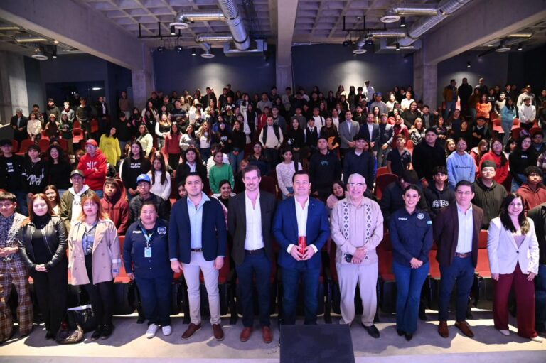 Se suman 350 universitarios a la Red de Seguridad de Coahuila