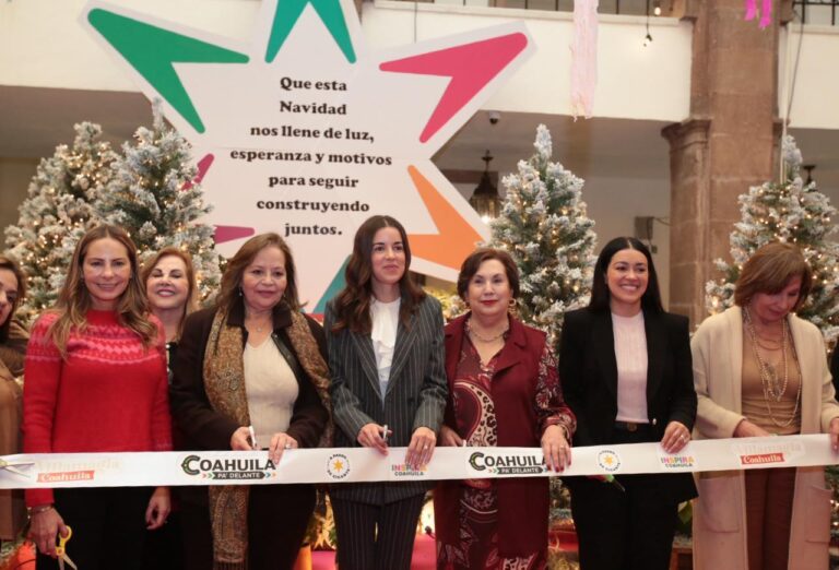 Manolo y Paola invitan a disfrutar la magia de la navidad en Palacio de Gobierno