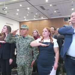 Con temple de mujer3