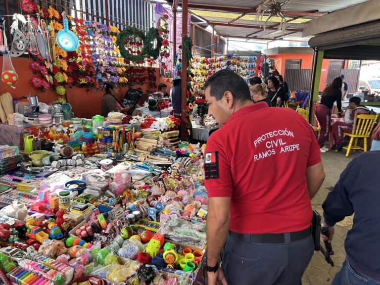 Continúan operativos para detectar pirotecnia en mercados de Ramos Arizpe