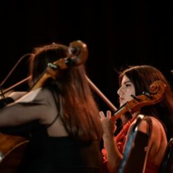 Disfrutan el Concierto Navideño 2025 con la Orquesta Metropolitana de Saltillo y la Compañía de Ópera de Saltillo1