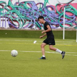 Disfrutan saltillenses de la recién rehabilitada cancha de la Espinoza Mireles1