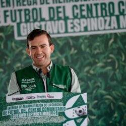 Javier Díaz entrega rehabilitación de cancha en la Espinoza Mireles4