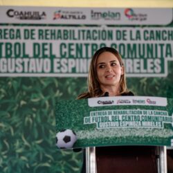 Javier Díaz entrega rehabilitación de cancha en la Espinoza Mireles8