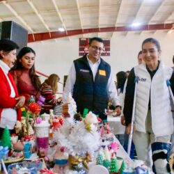 Manolo Jiménez y Tomás Gutiérrez impulsan capacitación con la entrega de constancias del DIF1