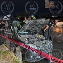 Mujer pierde la vida en fuerte accidente sobre el bulevar Fundadores