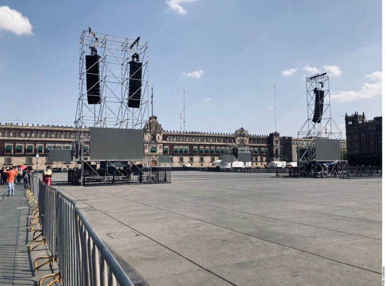 Preparan en Zócalo festejos para la 4T