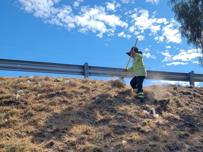 Realiza Saltillo intensa jornada de limpieza en Lomas de Lourdes