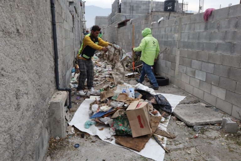 Refuerza Javier Díaz acciones de atención y limpieza en Lomas de Lourdes