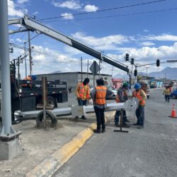 Refuerzan seguridad vial con nuevos semáforos en el poniente de Ramos Arizpe
